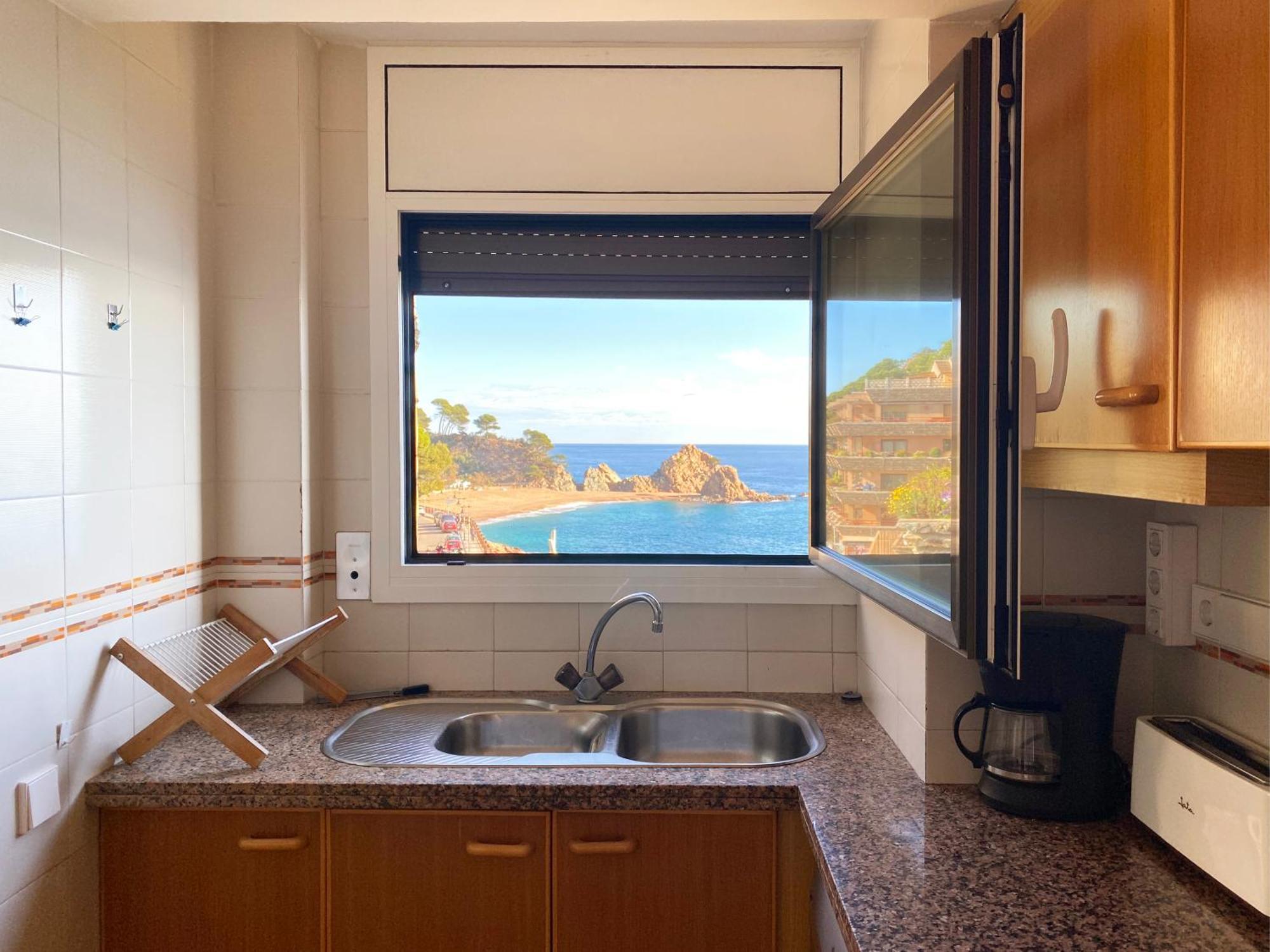 Magnificent Apartment At The Sea Front Of Tossa De Mar Buitenkant foto