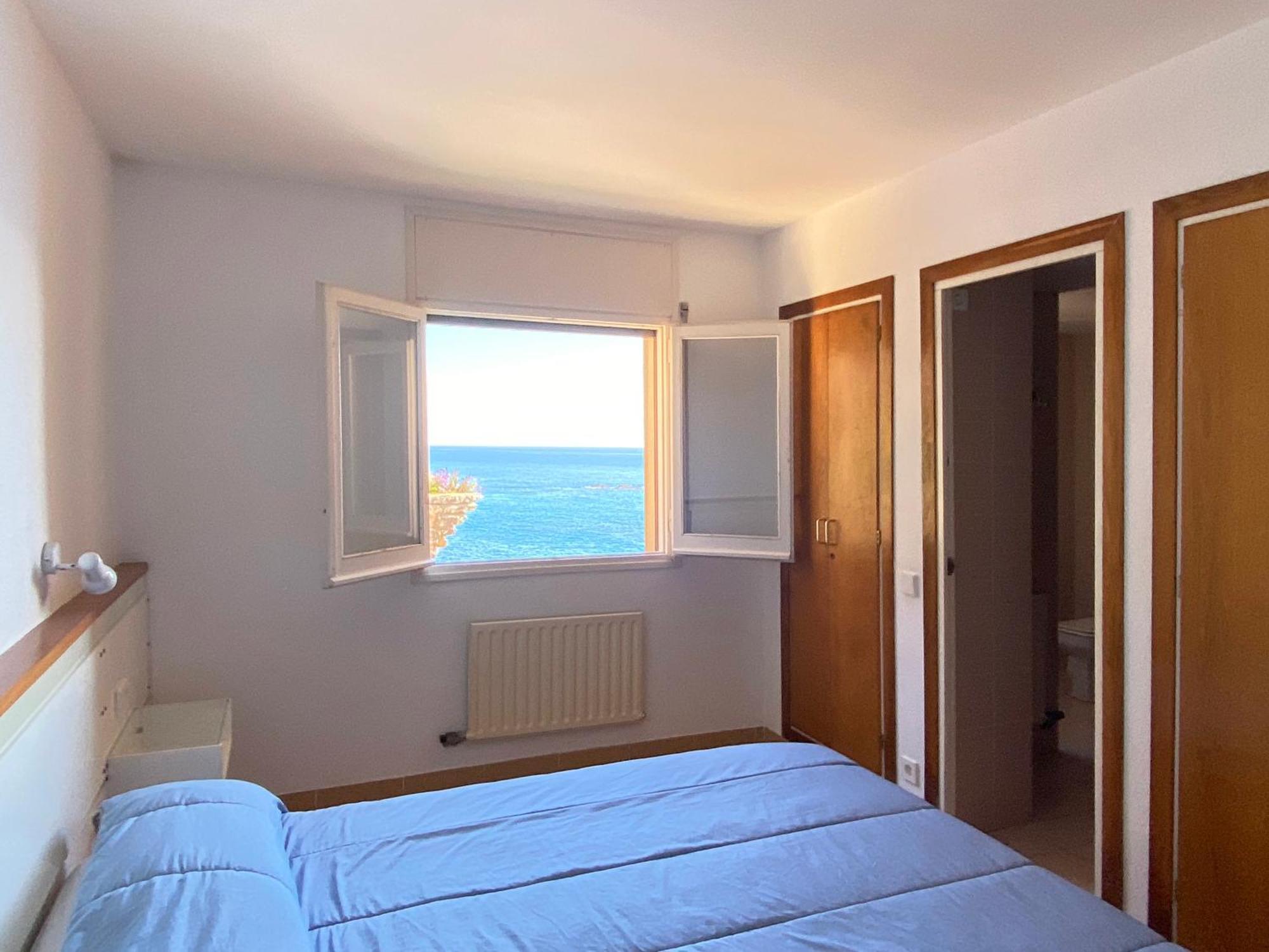 Magnificent Apartment At The Sea Front Of Tossa De Mar Buitenkant foto
